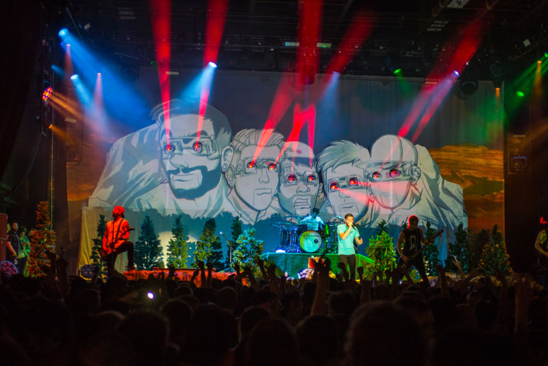 Elation Sniper™ Multi-Effect Light Debuts on A Day to Remember U.S. Tour