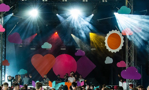 Elation Platinum FLX™ Lights Germany’s Love Family Park Festival