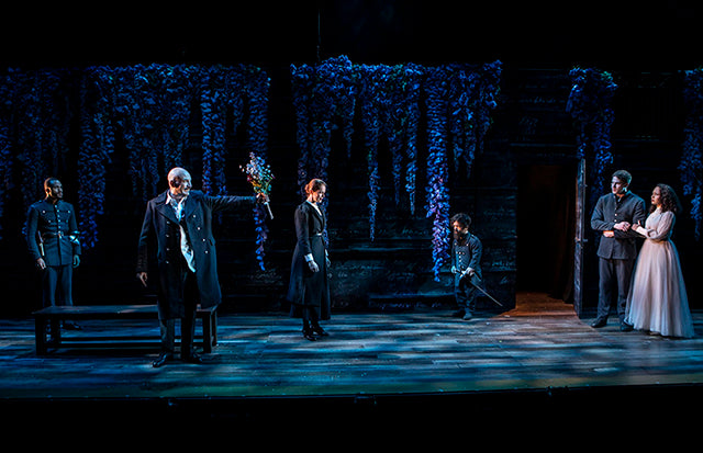 Jeff Croiter and Artiste Van Gogh™ Light Cyrano in New York City