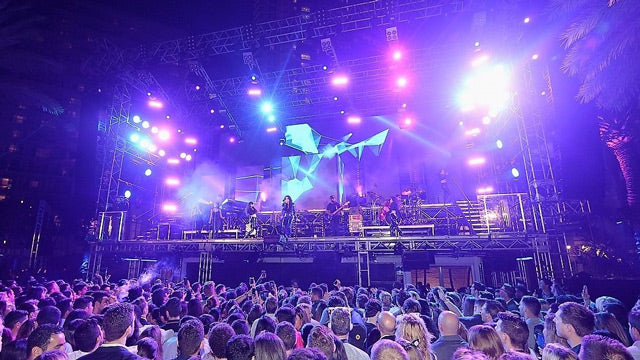 Elation Rings in a New Year at Fontainebleau Hotel Miami Beach