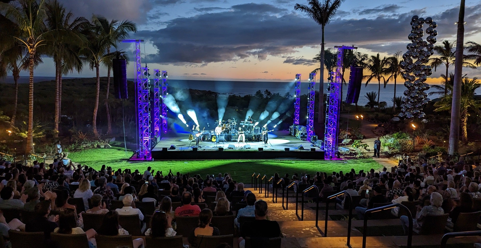 Harmony in Nature: Elation lighting adorns Hawai‘i’s Lāna‘i Ocean Theater
