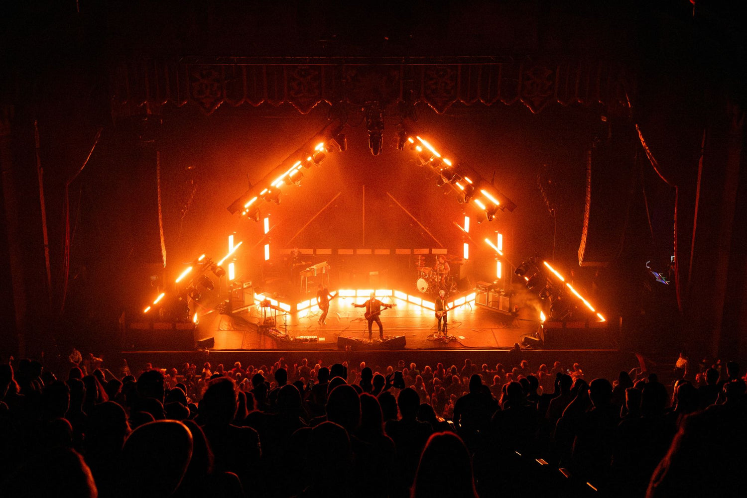 LD Gigi Pedron employs Elation KL Panel as rock 'n' roll art for Queens of the Stone Age