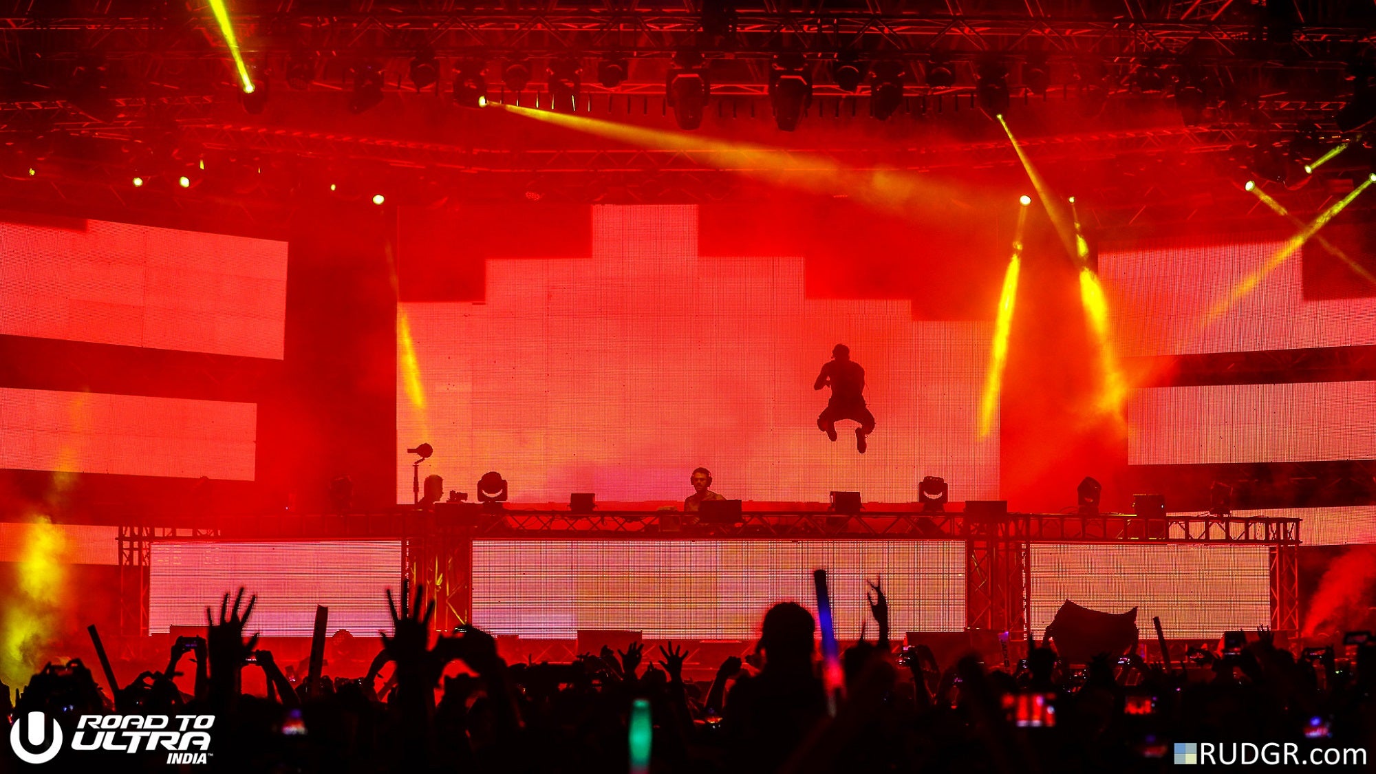 Star Dimensions Lights Historic Road to Ultra Show in Mumbai with Elation Lighting