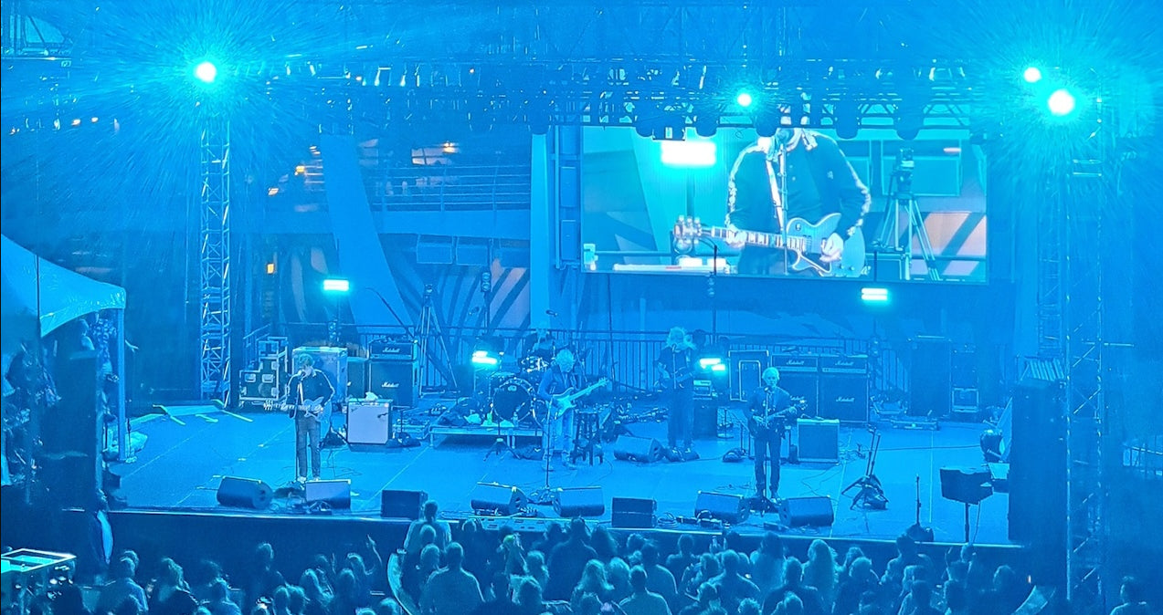 Light Action Conquers The High Seas With Elation Lucius For Rock Legends Cruise XI