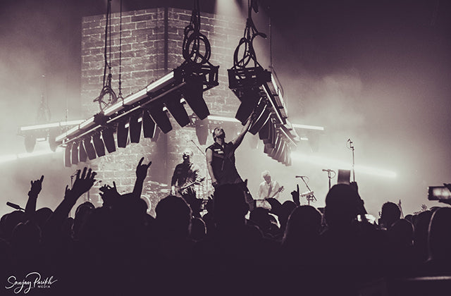 Shinedown “The Revolution’s Live Tour” with Elation SEVEN Batten™ and Bandit Lites