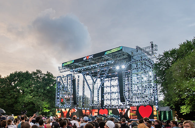 Tom Kenny lights litany of stars with Elation at “We Love NYC: The Homecoming Concert”