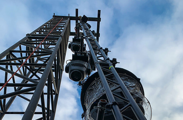 ZDF New Years Eve show at Brandenburg Gate with weatherproof Elation lighting