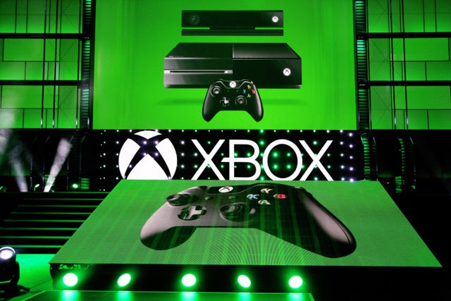 Elation ELAR Q1 Color Changing Par Debuts at Xbox Media Event