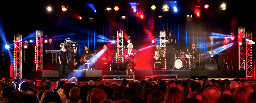 Elation Sniper Makes German Debut on Comedian Marc Metzger’s Televised Anniversary Show