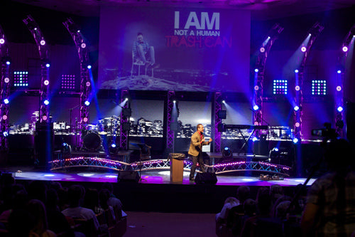 Young LD Turns to Elation Gear for Oregon Ministry Network Youth Convention