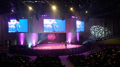 Elation Lighting and Video System Revival at Comunidad Apostólica Hosanna Church in Panama