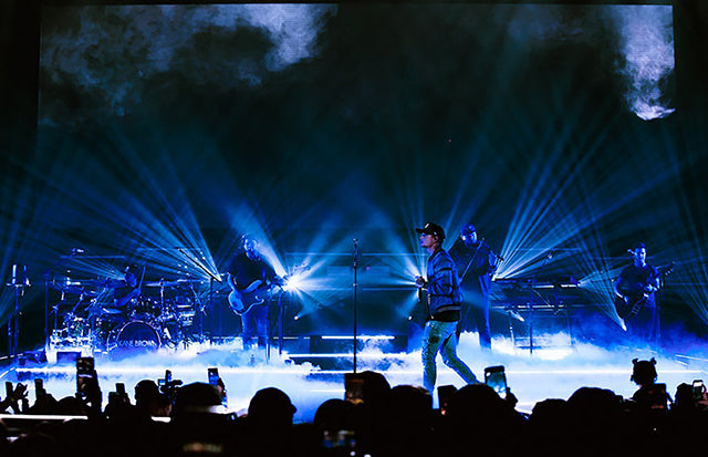 Trevor Ahlstrand Design for Kane Brown Tour includes Smarty Hybrid™