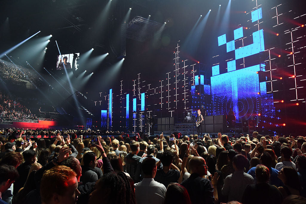 Tom Kenny Uses Elation ACL 360 Matrix™ in Massive MTV EMA Set