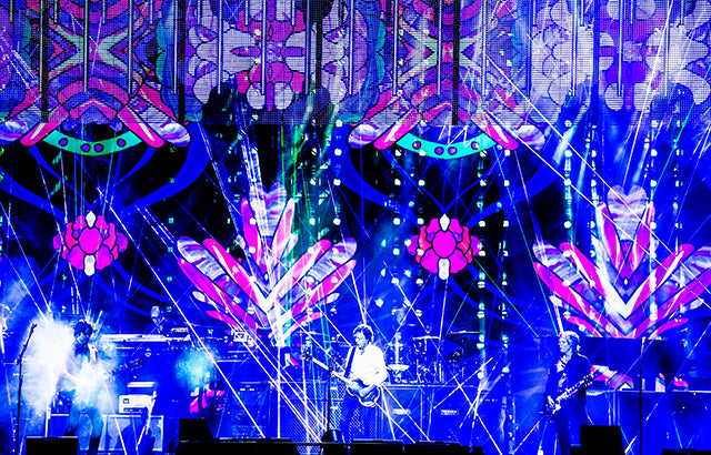 Over 500 Elation DARTZ™ on Paul McCartney “Freshen Up” Tour