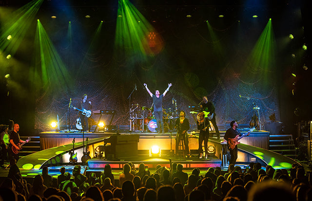 LD Benoit Richard takes Rob Thomas on tour with all Elation rig
