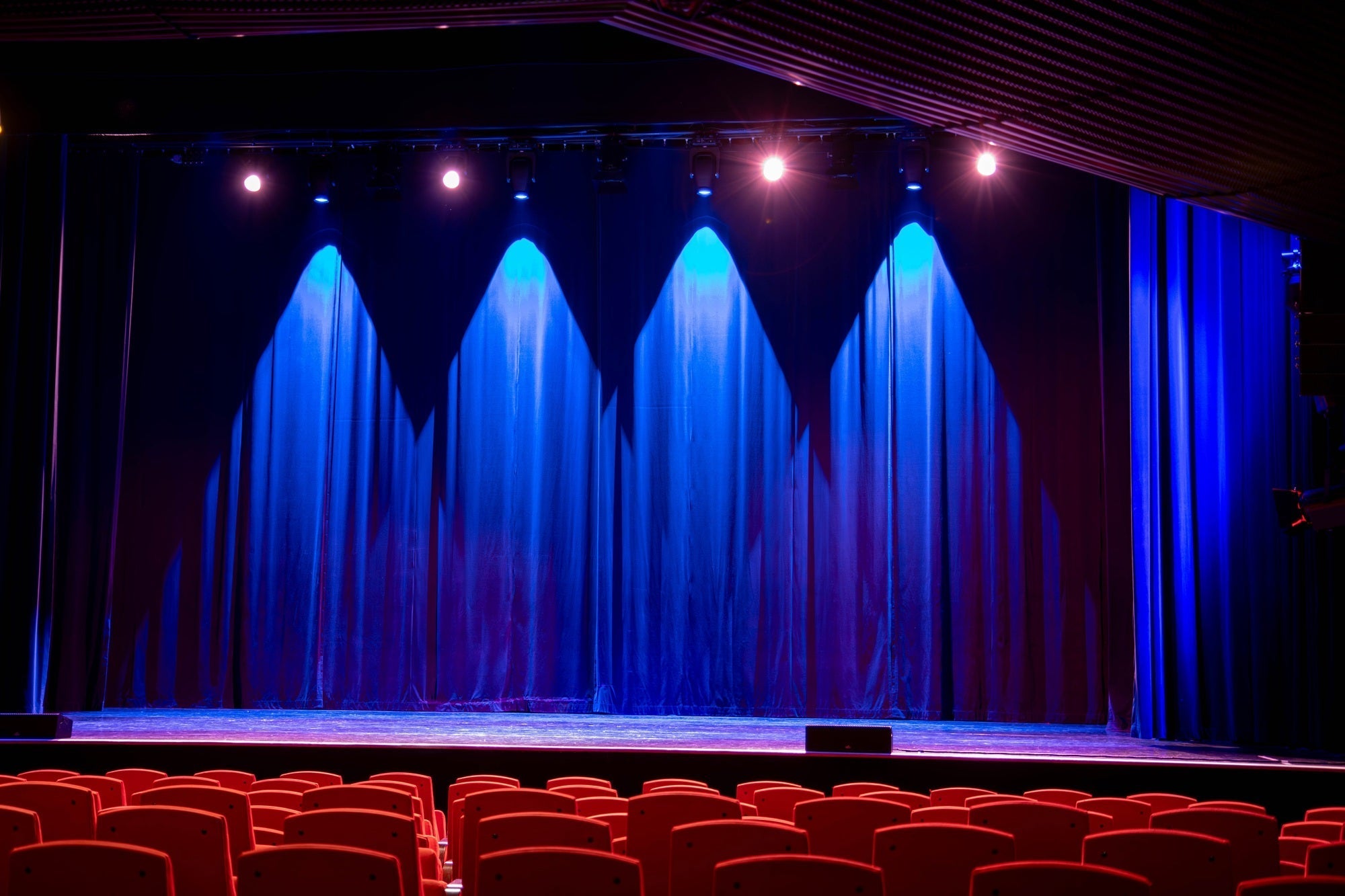 Elation Lighting Transforms Theater De Binding into a Modern Community Cultural Hub