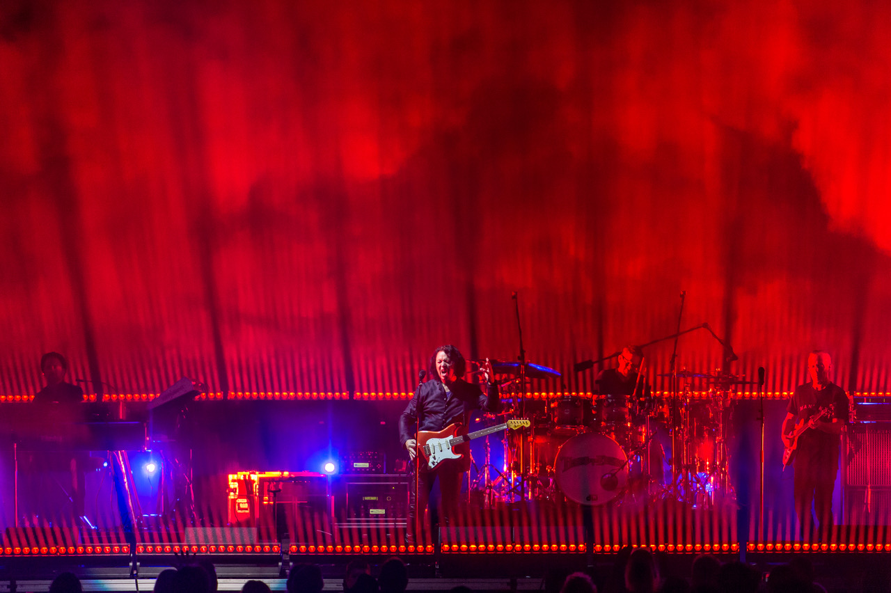 Elation Lighting on Daryl Hall &amp; John Oates / Tears for Fears TourGallery Image 060717 tff mia bd 66 