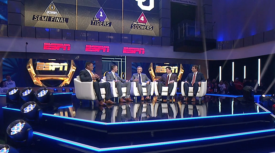 Innovative Show Design’s Elation rig at 2019 College Football Awards on ESPNGallery Image 2019collegefootballawards 4 900 1 