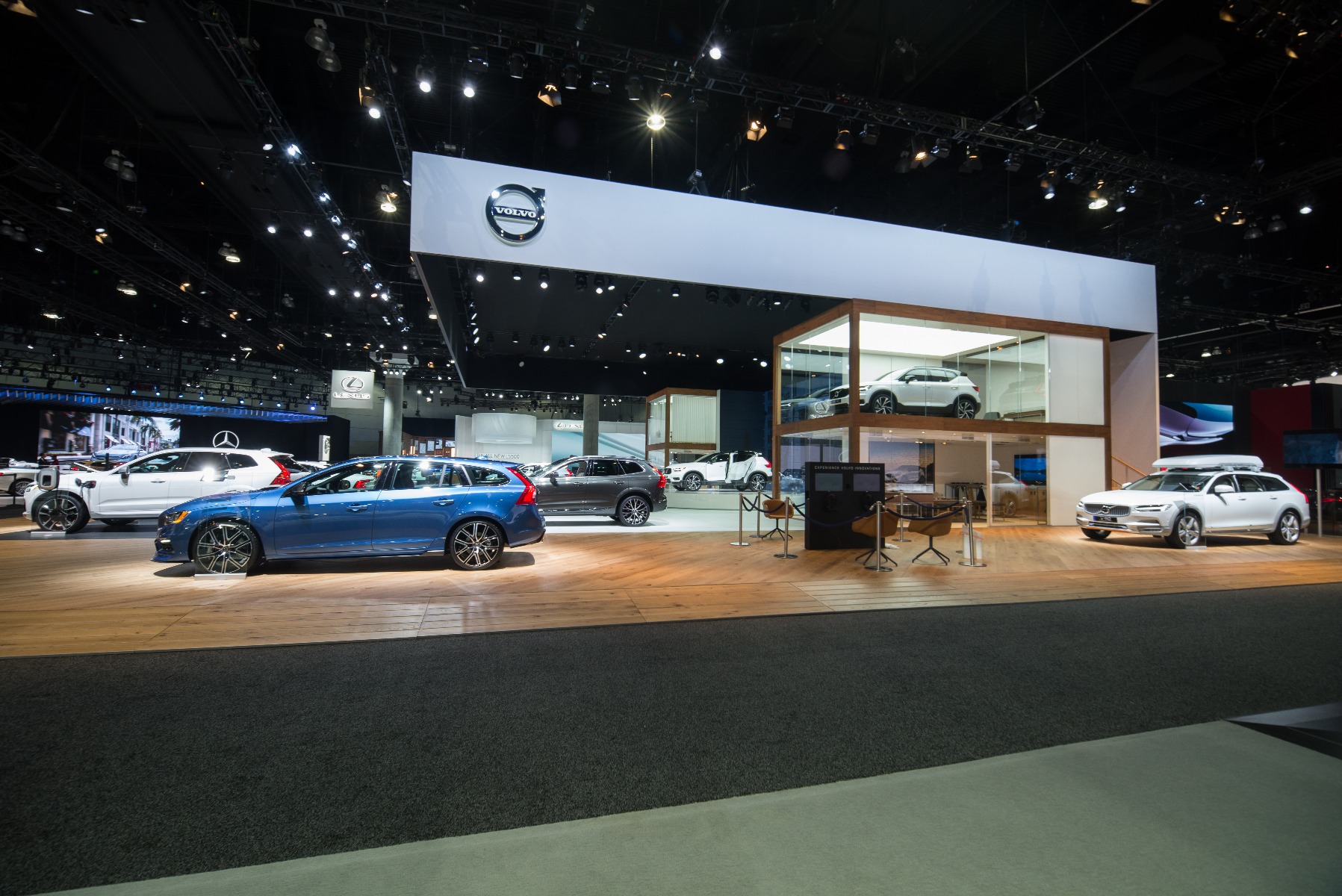 Creative Technology Turns to Fuze Wash 575™ for Volvo Booth at LA Auto ShowGallery Image dsc 7149 