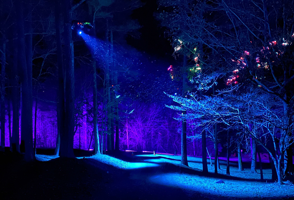 ELS and Elation light inaugural “Holiday Wonders” at Bowie Nature Park in TennesseeGallery Image holiday wonders tn 1 t 