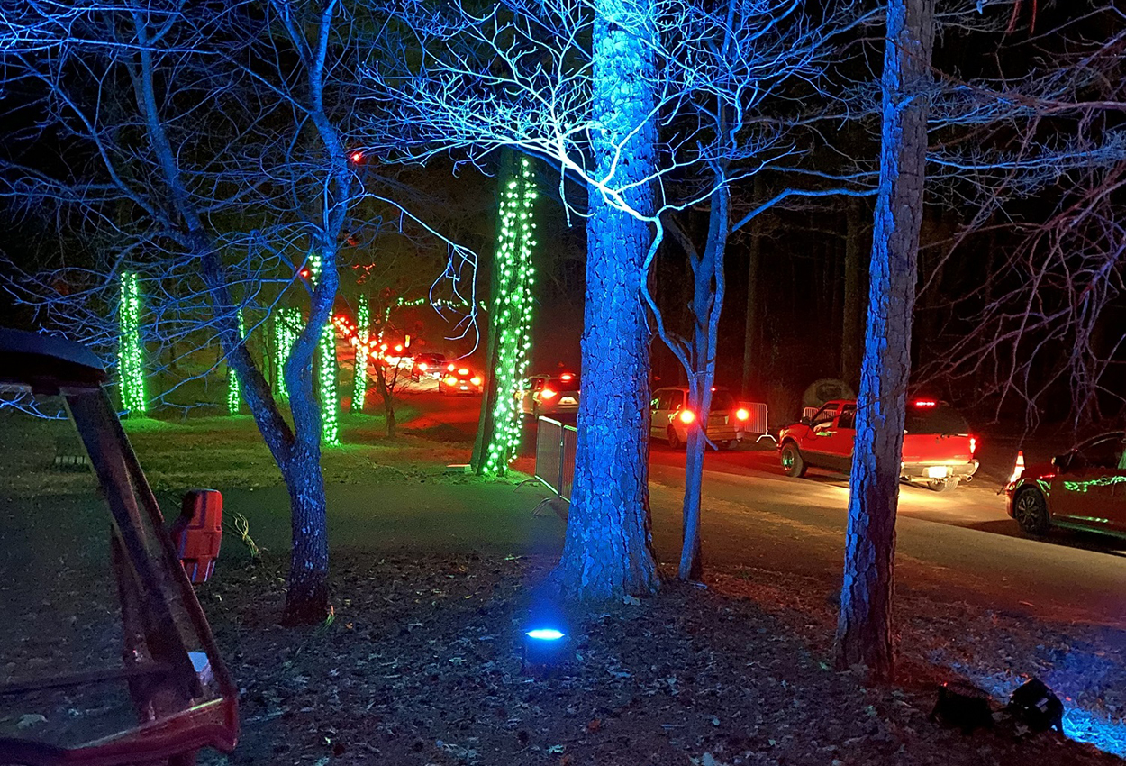 ELS and Elation light inaugural “Holiday Wonders” at Bowie Nature Park in TennesseeGallery Image holiday wonders tn 3 t 