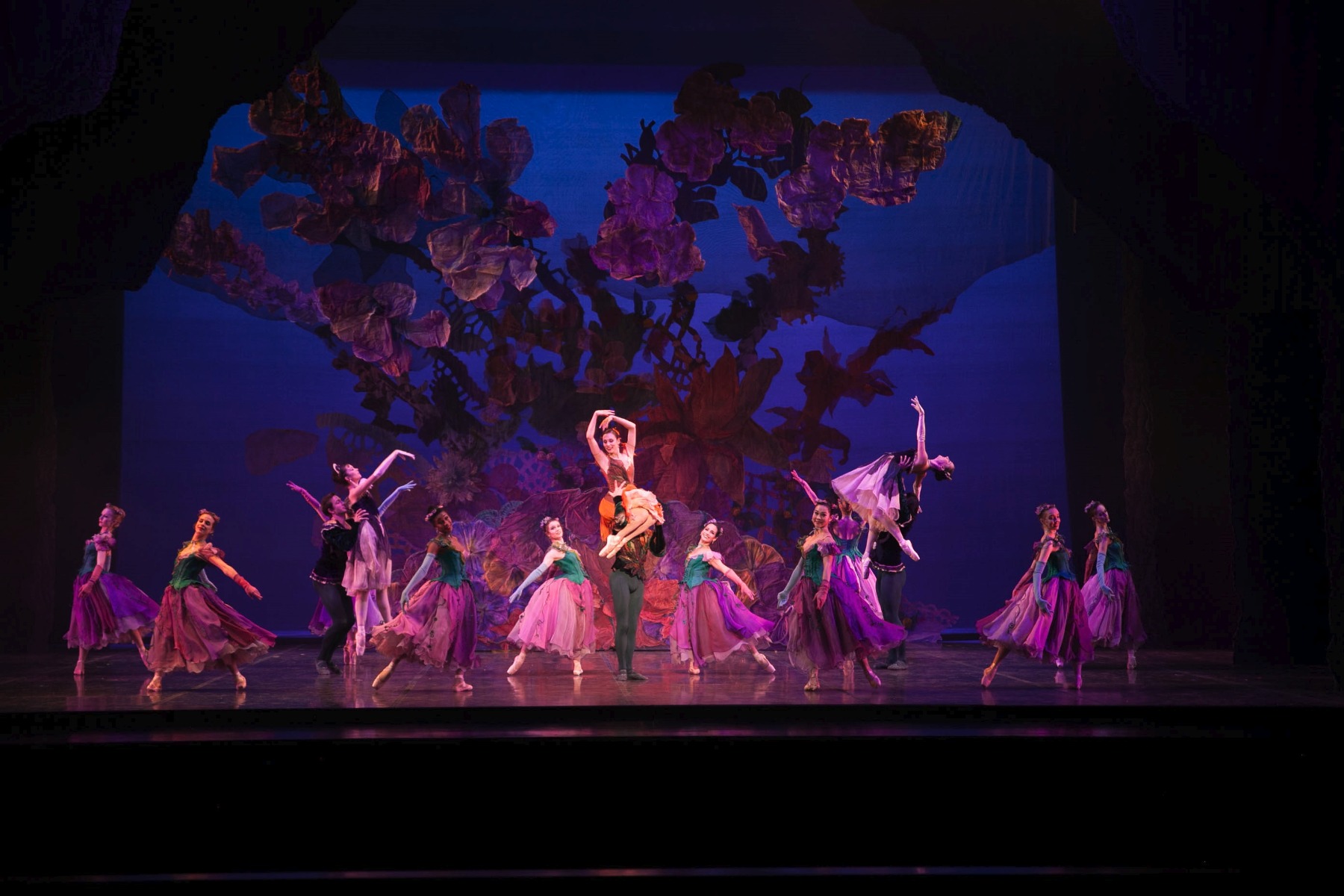 Pittsburgh Ballet Theatre’s Alice in Wonderland lit using Elation Colour 5 Profile™ Gallery Image img 1252 