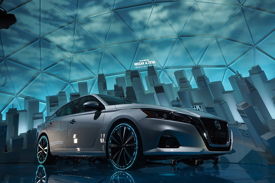 Artiste Picasso™ Sets the Scene on Nissan Altima PromotionGallery Image nissan altima promotion 3 900 
